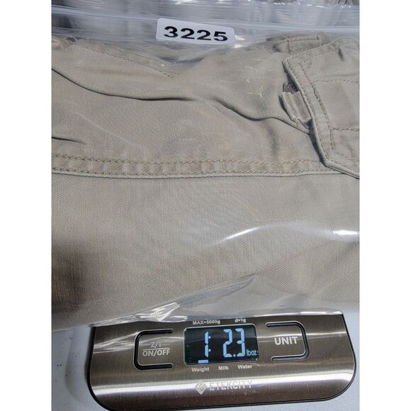 North Face Cargo Shorts - 40 x 23 - Picture 7 of 7